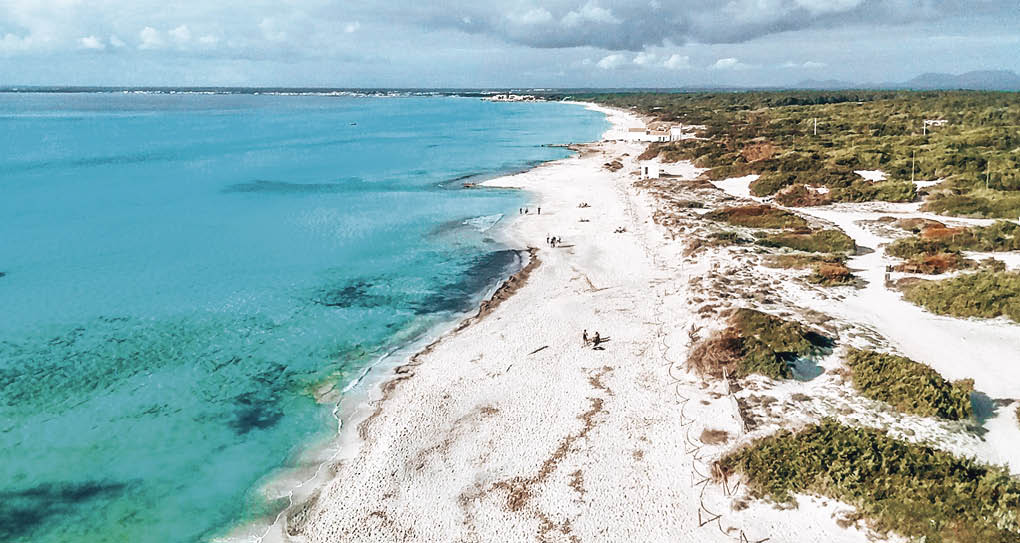 Drohnenaufnahme von Playa Es Trenc