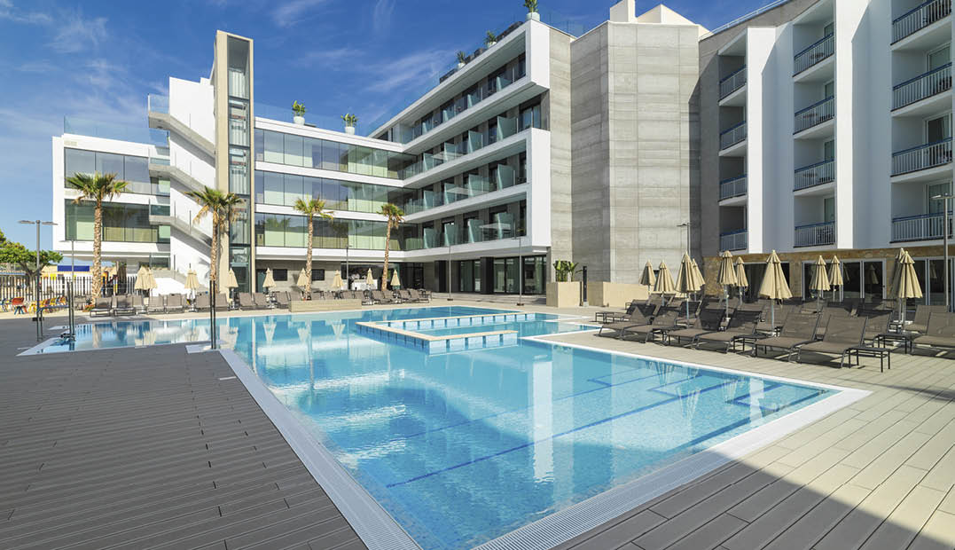 Copyright uses for H10 Hotels for sales and marketing promotions only.