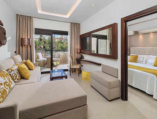 All copryrights reserved. Copyright uses for GF Hoteles for sales and marketing promotions only