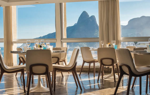 https:  www accorhotels com 8941