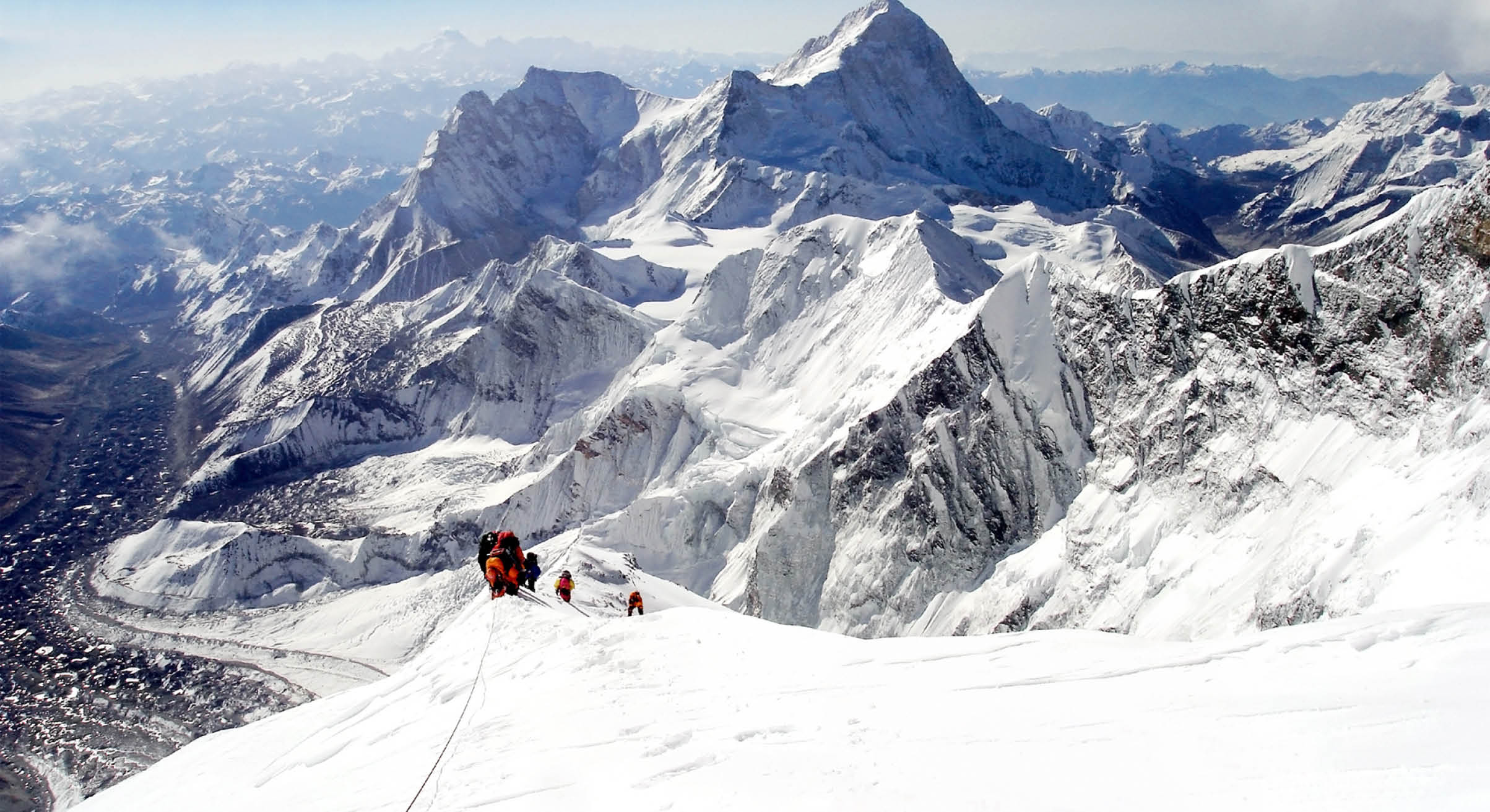 Mountaineers climbing Everest